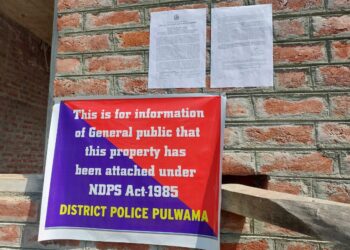 Police attaches property of notorious drug peddler worth lacs in Pulwama