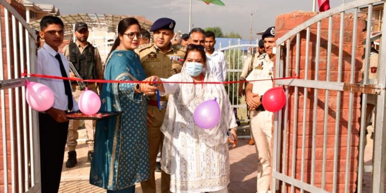 DIG Central Kashmir inaugurates open air gym at Police Public School Bemina