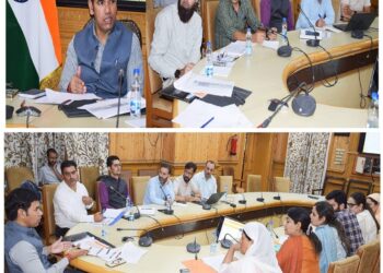 Div Com Kashmir takes departmental review of Employment, Social Welfare departments