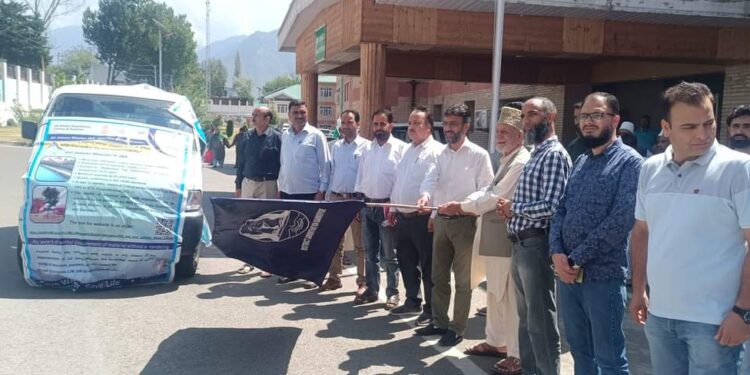 Bhrashtachar Mukt J&K Week: DDC Chairperson flags-off ‘JJM Prachar Rath’ from Mini Secretariat, Bandipora