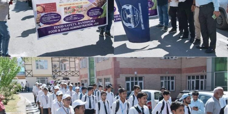 DC Bandipora FlagsOff Walkathon Under Eat Right Initiative India’