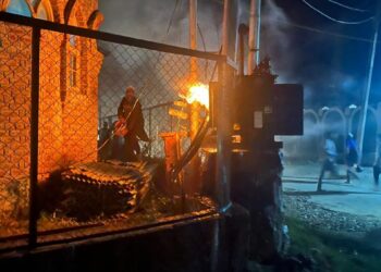 Transformer catches fire at Sopore’s Krankshivan Colony