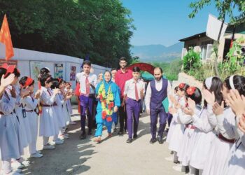 AGS Bandipora felicitates Principal for winning National Award at Jaipur