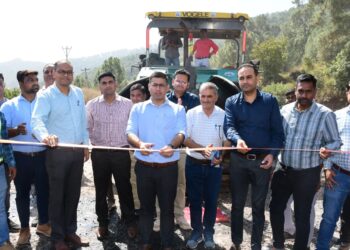 Deputy Commissioner Rajouri Initiates Blacktopping Work on NH144A under Package V