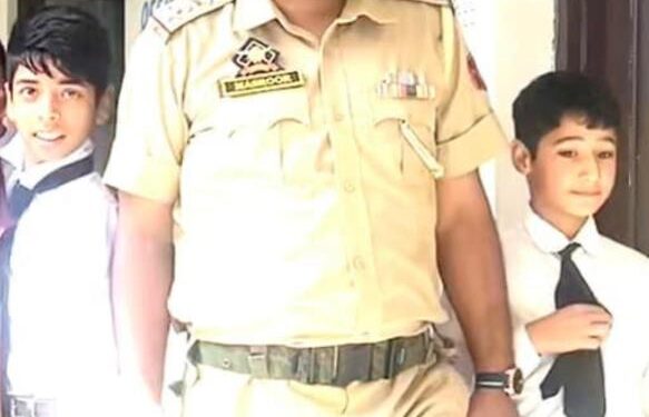 Cop Shot At, Injured At Eidgah Srinagar, Shifted to Hospital