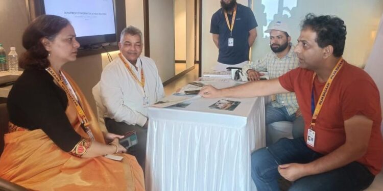 Additional Secretary I&B visits J&K Pavilion of 17th Film Bazaar at Goa