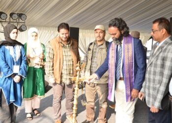 Annual cultural extravaganza ‘Rang-e-Chinar’ begins at NIT Srinagar