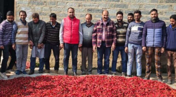 Director Agriculture visits S.M. Farm Tapper Kreeri