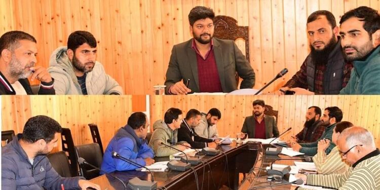 DC Ganderbal chairs PMKKKY plan formulation meeting