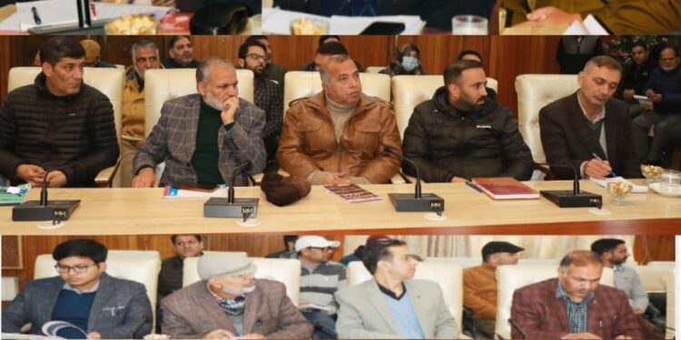Vinay Kumar reviews preparedness for Viksit Bharat Sankalp Yatra in Srinagar District