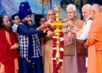 Lt Governor Attends Divya Adhyatmik Mahotsav at Haridwar