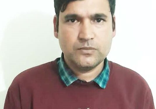 EOW of Crime Branch Jammu  arrested absconder after  11 years