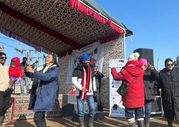 Tourism Department holds cultural event at Kongdoori, Gulmarg