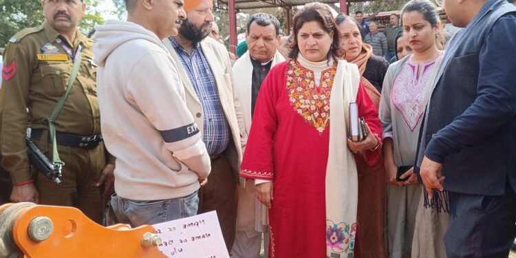 Babila Rakwal convenes Public Darbar at Rajpura block of Samba