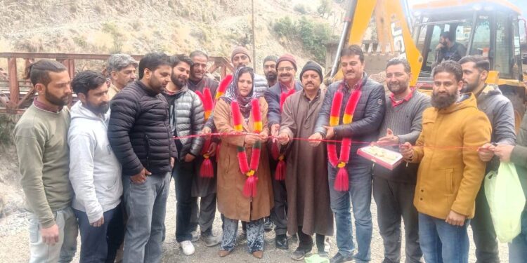 DDC Chairperson Ramban initiates Link Road Construction in Sub-Division Gool