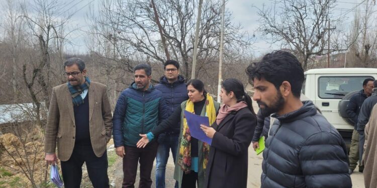 DG Rural Sanitation visits Budgam, reviews work done under SBM-G, ensuring functionality