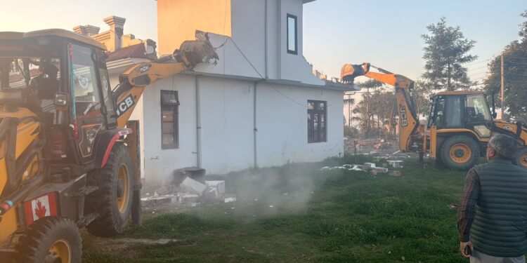 Illegally constructed structure demolished, state land retrieved in Birpur : DC Samba