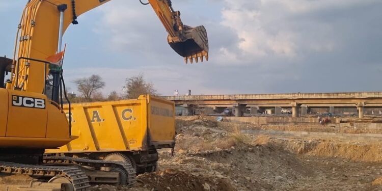 Rs 5 lakh penalty imposed on construction company for illegal mining