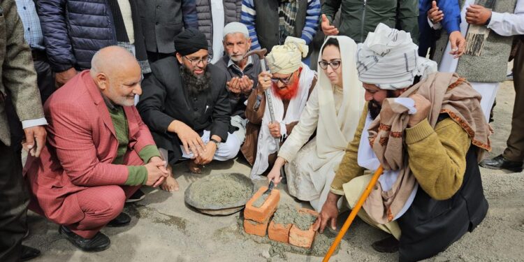 Andrabi visits Rajouri, attends many events