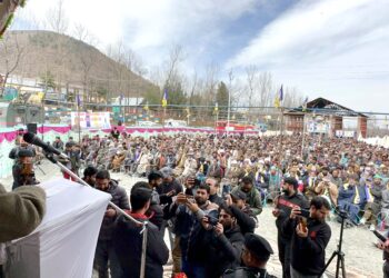 Azad vows Revolutionary Development, Tourism Boost in J&K