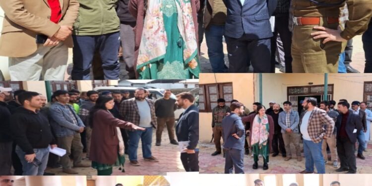 DEO Kupwara visits Handwara; Conducts comprehensive inspection of Strong room, Polling Stations, Election control Room