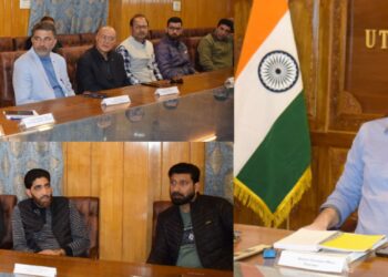 DEO Pulwama chairs meeting with representatives of Political Parties