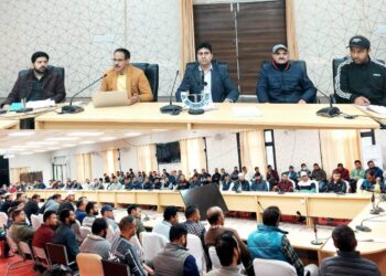 Distt Admin Kishtwar organises training session on distribution, utilisation of postal ballots