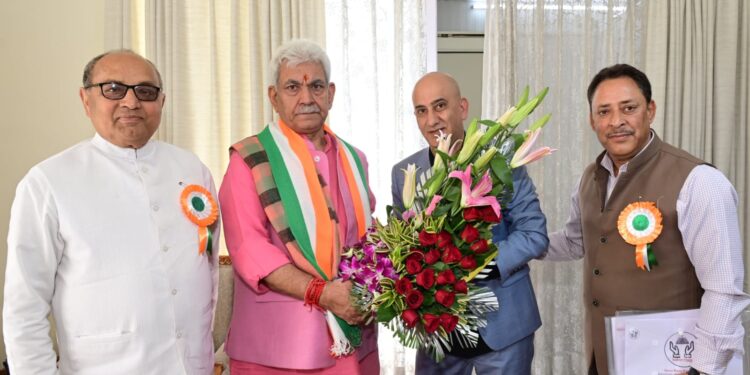Founder KoshurRAAG calls on Lt Governor