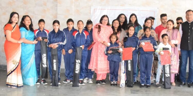 IASOWA J&K visits LBS Roop Nagar for handholding of special children