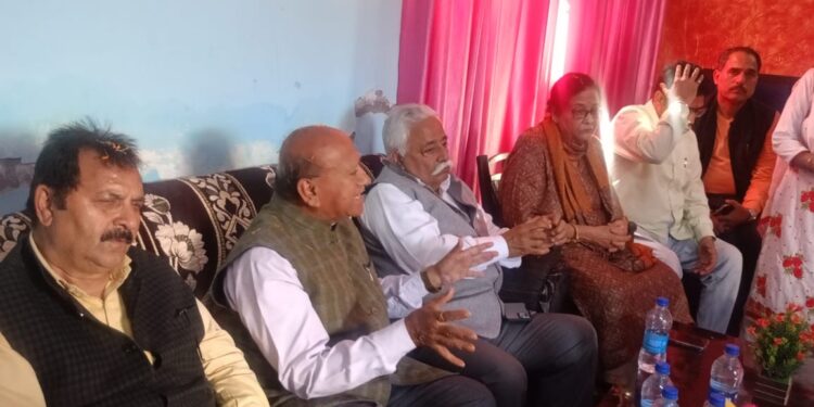 Border dwellers’ miseries surged manifold times in absence of popular regime: Sadhotra