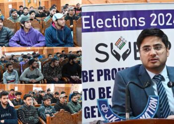 Lok Sabha Elections-2024: Training imparted to Youth, NCC, NSS volunteers at Shopian