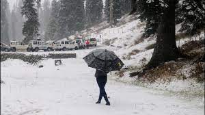 Gulmarg receives fresh snowfall, light rains lash plains in J&K