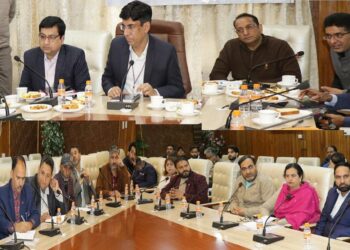 Lok Sabha Elections-2024: General, Police, Expenditure Observers for Srinagar PC hold interaction with contesting candidates