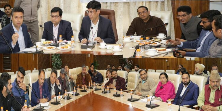 Lok Sabha Elections-2024: General, Police, Expenditure Observers for Srinagar PC hold interaction with contesting candidates
