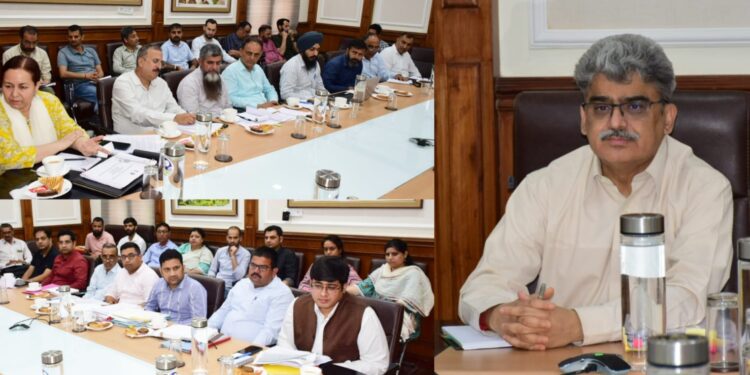 CS reviews the working & Public Outreach activities of Information Department