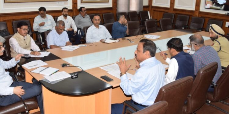 CS reviews implementation of new criminal laws in J&K