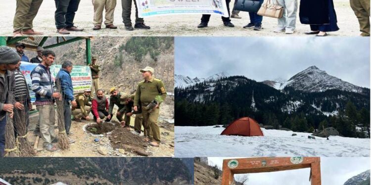 Lok Sabha Elections 2024  Democracy Trek organized at Paddar Kishtwar under SVEEP