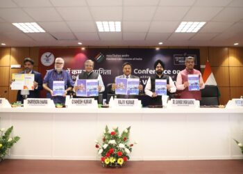 ECI holds ‘Conference on Low Voter Turnout’ with Municipal Commissioners and DEOs from select districts to increase voter turnout in 2024 Lok Sabha Elections