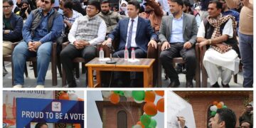 Lok Sabha Elections-2024  As part of SVEEP campaign Nukkad Natak held at Lal Chowk to promote Voters participation