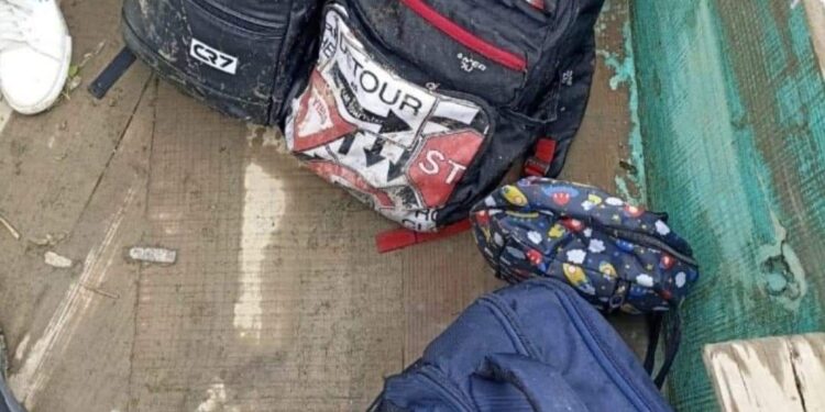 Srinagar Boat Capsize: Police recover 4 school bags from river Jehlum at Chattabal Vier