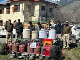 Ganderbal Police crack burglary case, arrest suspects, recover stolen property