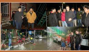DC Sgr conducts night tour of city