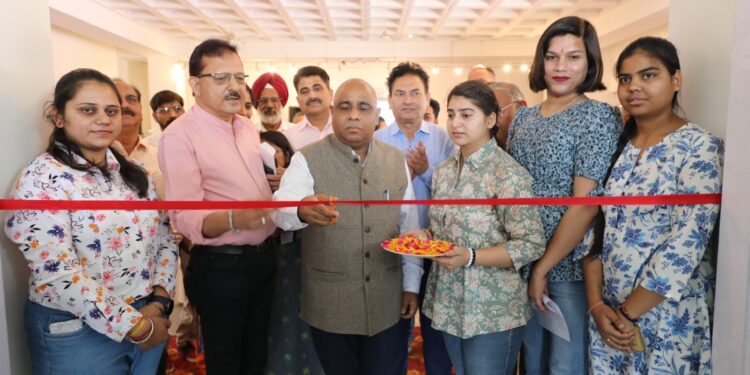 3 days’ painting exhibition begins at Kala Kendra