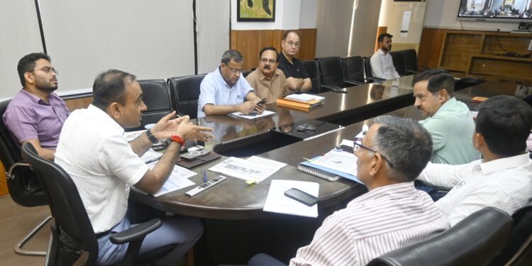 Div Com reviews status of Water, Electricity and Irrigation Supply in Jammu Division