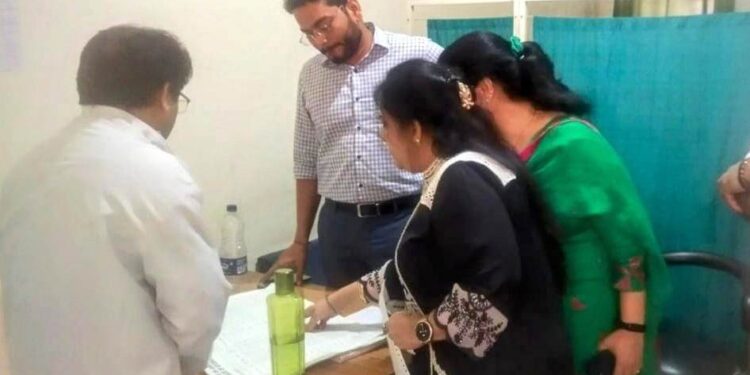 DC Jammu conducts surprise inspection of Government hospitals
