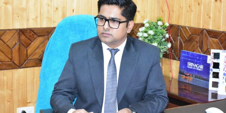 Commissioner SMC reviews Infrastructure Projects of Srinagar Municipal Corporation