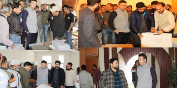 Lok Sabha Elections 2024 RO Srinagar PC inspects Strong Rooms, Collection/ Distribution centres Oversees commissioning of EVMs
