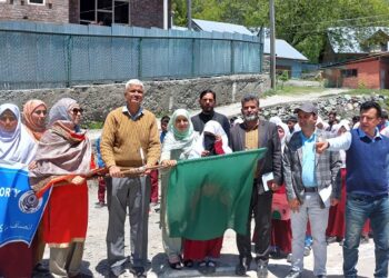 Lok Sabha Elections-2024 DLSA Ganderbal conducts Awareness programme on Electoral Literacy at Kulan