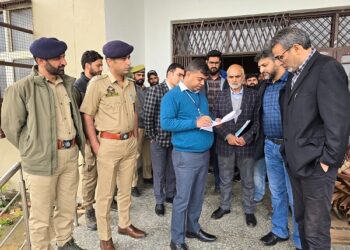 Lok Sabha Elections 2024: Police Observer reviews Security Measures at Counting Center & Strong Room in Baramulla PC