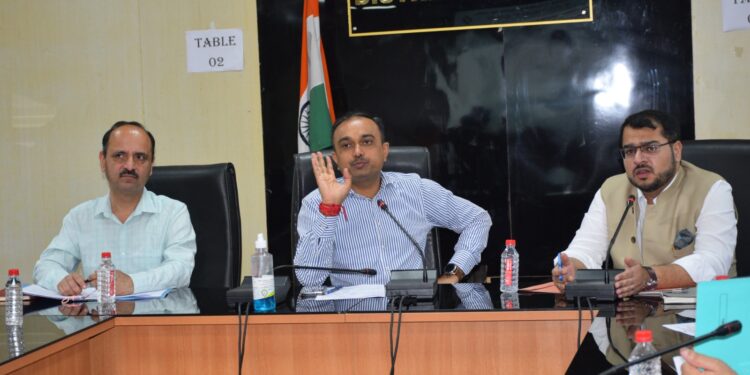 Lok Sabha Elections 2024 Div Com Jammu visits Poonch; Reviews preparedness for 6th phase of LS elections 2024